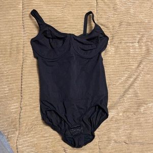 Body Lace Tummy Minimizer with Underwire Bra Size 38D